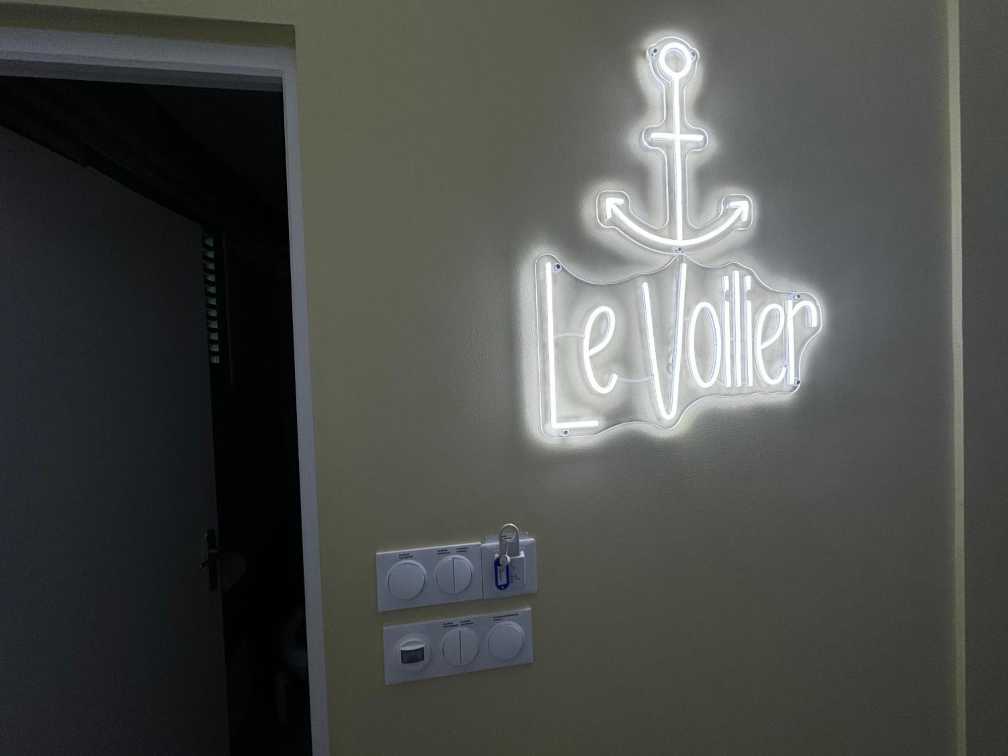 Le Voilier - Elegant Studio Avec Piscine Proche De La Plage レ・トロワ・イレ エクステリア 写真